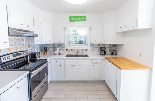 Dune Allen Beach Casa | GOLFO FRENTE! ¡Mascota amigable! Beach Cottage 30A- Dune Allen Beach
