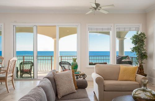 Fort Walton Beach - Destin Casa | Gulf Front, Pool, Hot Tub- 2 Kitchens - Elevator