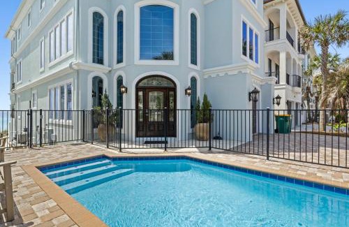 Fort Walton Beach - Destin Casa | Gulf Front, Pool, Hot Tub- 2 Kitchens - Elevator