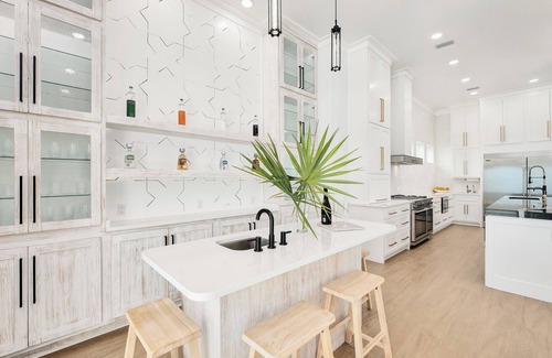Rosemary Beach Casa | Gulf Front, Private Pool, Community Beach- Salt & Light by Royal Destinations