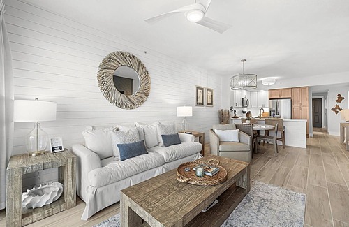 Miramar Beach Condominio | GULF FRONT | Remodeled, Upscale 2 King Suites+Private Full BR | Beach Chair Svc!