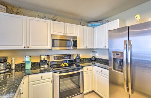 El Centro Beach Condominio | Gulf-Front Retreat|Stunning Views|Walk 2 Pier Park