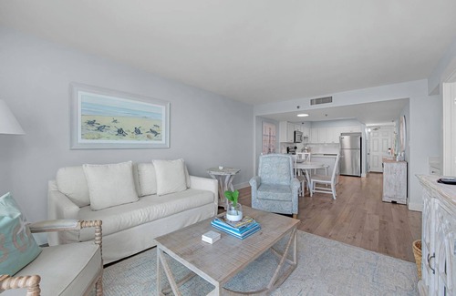 Seagrove Beach Condominio | GULF FRONT Seagrove 2 Bed Private Beach…Chair & Umbrella Service March-Oct
