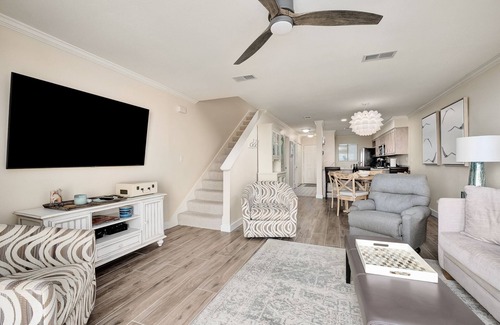 White's Gulfview Casa | Gulf Front Townhome in Seacrest Beach on Scenic 30a incl. chairs and umbrella