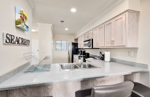 White's Gulfview Casa | Gulf Front Townhome in Seacrest Beach on Scenic 30a incl. chairs and umbrella