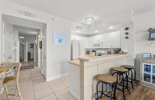 Miramar Beach Condominio | 🌊 GULF FRONT & Updated - Beach Chair Svc Incl - Quiet West End *OWNER Managed*