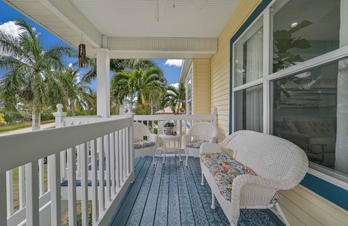 Saint James City Casa | Gulf getaway! Boat dock, HEATED saltwater pool