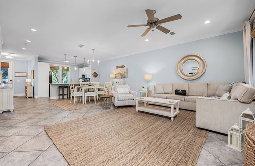 Gulf Place Casa | MOJO Found ~ Luxury Townhouse en Gulf Place! Bicicletas gratis! ¡Camina a todo!