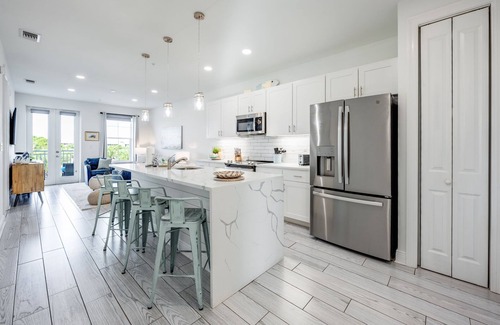 Gulf Place Condominio | Condo at Gulf Place Residences #207