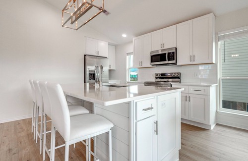 Gulf Shores Cabaña | Gulf Shores Cottage w/ Water Views, Walk to Beach!