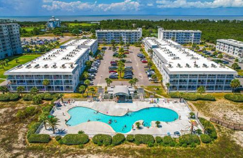 Fort Morgan Apartamento | Gulf Shores Escape Resort Condo with Balcony