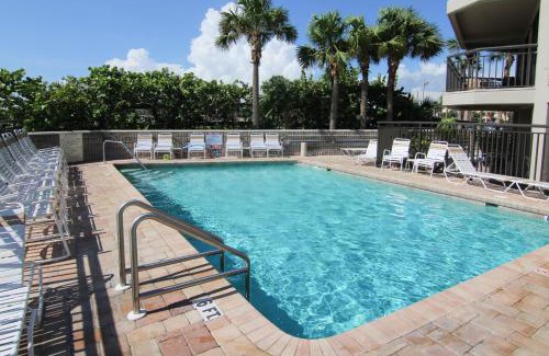 St. Pete Beach Apartamento | Gulf Strand Resort 207
