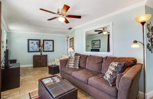 Bradenton Beach Apartamento | Gulf View Cottage #3