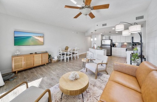Panama City Beach Condominio | gulf view! only 30 steps to the pool and hot tub!!
