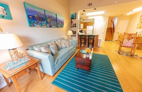 East End Casa | ¡Ahorros de otoño! 1HAB / 1BA, 60 segundos a la playa, fácil paseo al parque estatal