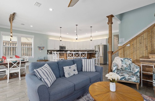 Kiska Beach Casa | GULF VIEWS, Luxury Home w Private Pool, HUGE Deck, Beach Chair Svc INCL