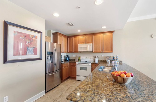 Upper Grand Lagoon Condominio | Gulf Views, Secret Beach, Pool, Golf, Beach Chairs