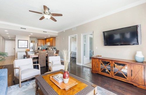 Upper Grand Lagoon Condominio | Gulf Views, Secret Beach, Pool, Golf, Beach Chairs