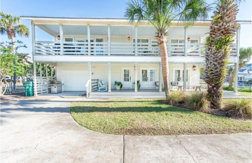 Crystal Shores Casa | Gulf views, steps to beach, Pool, Walk To Dining