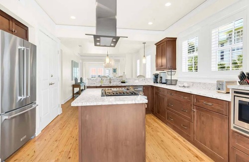 Gulf District Apartamento | Gulffront Elegance in WaterColor