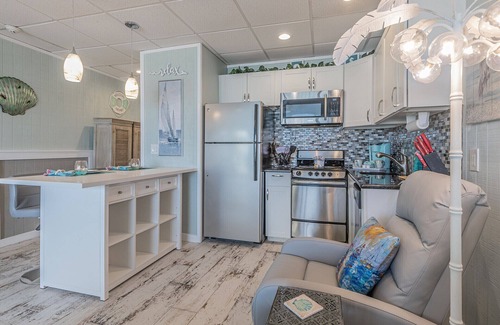 Panama City Beach Apartamento | GULFFRONT VIEW Beach chairs Umbrella thru 10-31 Best in Show & Best Location