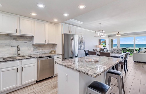 Corpus Christi Condominio | Gulfstream Condos Unit 111 | Pool & Hot Tub | Beachfront Patio