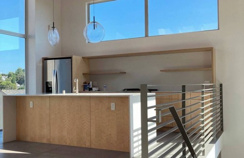 El Segundo Casa | Gundo Urban Executive Suite