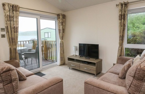 Slate Islands Cabina | GUNNERA LODGE, pet friendly, country holiday cottage in Oban