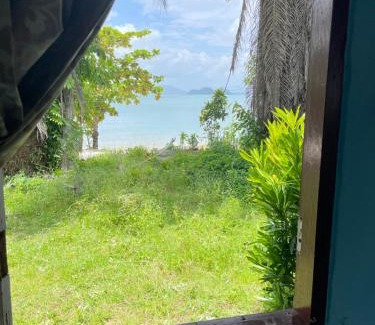Ranong Casa | Gunny banalo