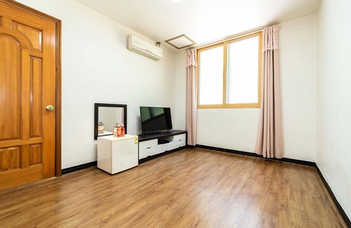 Pungyang-myeon Casa | Gurye Huni Hostel and Guest House