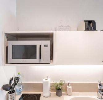 Nahariya Apartamento | GW009 Gugel Waves Patio and Pool Seaview Apartment