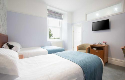Cemaes Bay Hotel | Gwesty Gadlys Hotel