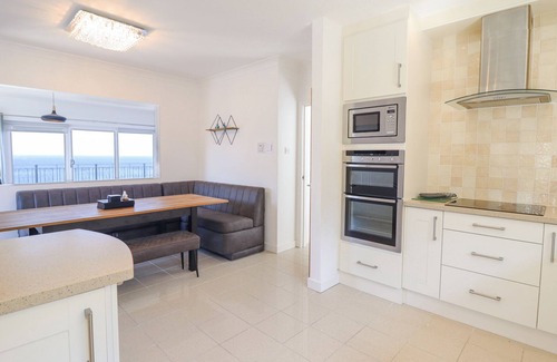 Llwyngwril Cabaña | GWYLANOD, family friendly, country holiday cottage in Fairbourne