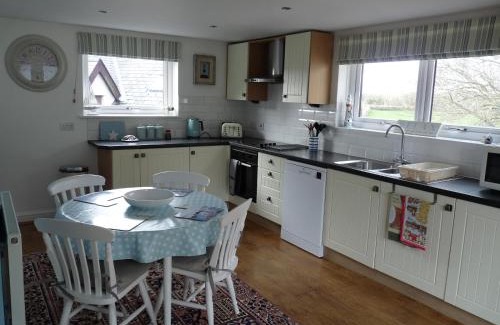 Penmon Casa | Gwyndaf Holiday Cottage