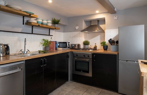 Beaumaris Cabaña | Gwyndy - a town that sleeps 4 guests in 2 bedrooms
