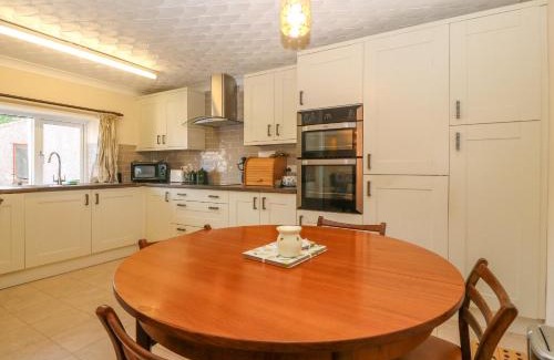Cylch-Y-Garn Casa | Gwynlys
