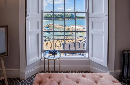 Tenby Casa | Gwynne House - 6 Bed Holiday Home - Tenby Harbour