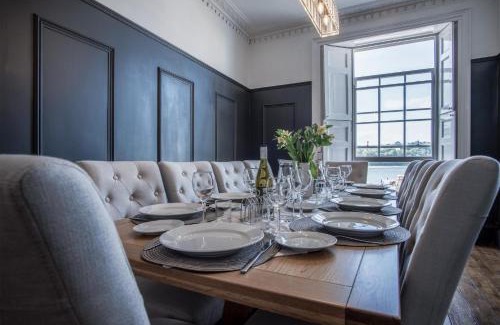 Tenby Casa | Gwynne House - 6 Bed Holiday Home - Tenby Harbour