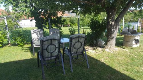 Keszthely Apartamento | Gyöngyvirág Apartman