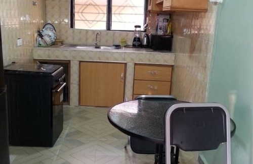 Kumasi Hotel | Gya-son Royal Guesthouse