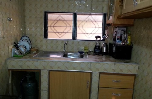 Kumasi Hotel | Gya-son Royal Guesthouse