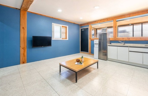 Gyeongju Casa | Gyeongju Aratteul Hanok Pet Pension
