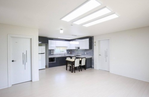 Gyeongju Casa | Gyeongju Sannae High1 Pension