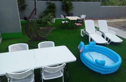 IronShore Estates Casa | GYM+POOL+Hottub+3 Lounge Areas-#4 Airport 10 mins 2 BED 2.5 BATH TOWNHOUSE #4 .