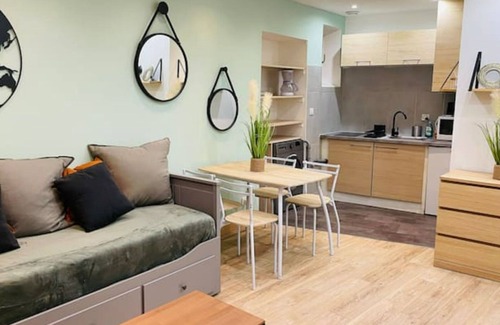 Draguignan Apartamento | Gympie: cosy studio apartment with fiber optics in a quiet downtown location
