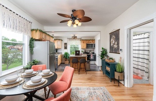 Staunton Apartamento | Gypsy Haven-Apartamento-Baño Privado