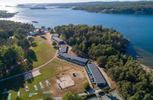 Lokholmen Casa | Hällestrand Semesterby R12
