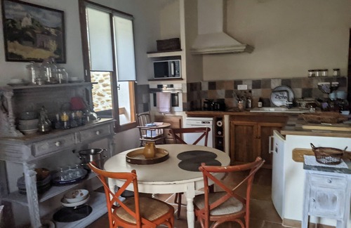 Piolenc Apartamento | Hébergement Dans Quartier Calme au Coeur de la Provence