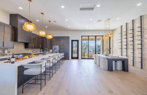 North Scottsdale Casa | HÓZHÓ Estate on the Riviera | Backyard, Pool & Spa