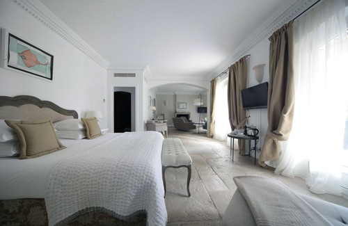 La Colle-sur-Loup Hotel | Hôtel Alain Llorca